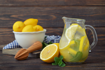Lemonade with fresh lemon