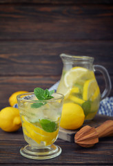 Lemonade with fresh lemon