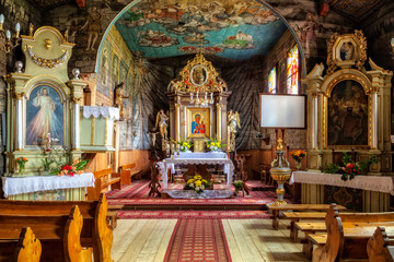 Fototapeta na wymiar Church interior of Sts. John the Apostle in Zakopane, Poland.