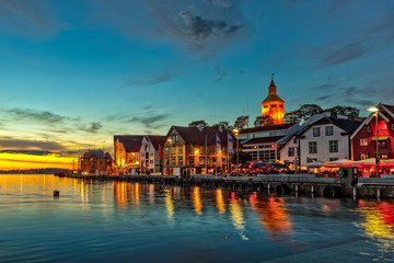 Stavanger la nuit - Charmante ville de Norvège.