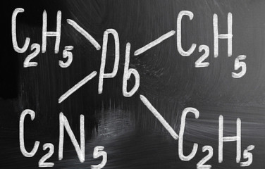 Fototapeta na wymiar chemical formula on blackboard