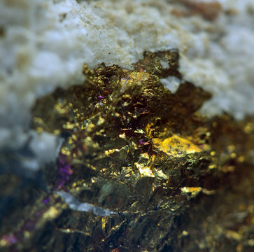 Nugget. Precious metals, crystals. Extreme closeup