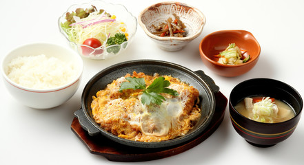 グルメ　煮カツ御膳