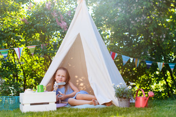 Summertime fun © TravelPhotoBloggers