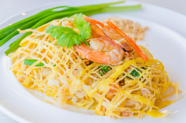 Pad thai