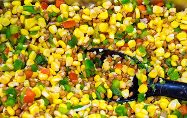 Corn and paprika salad