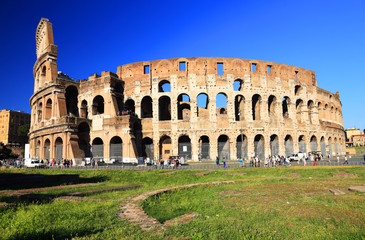Fototapeta na wymiar Koloseum w Rzymie, Włochy, Europa