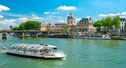 Académie Française et Institut de France à Paris