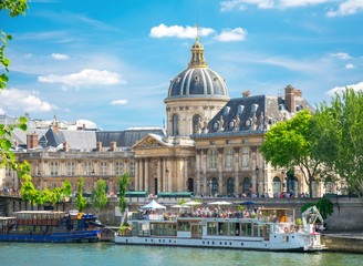 Académie Française et Institut de France à Paris © Alexi Tauzin