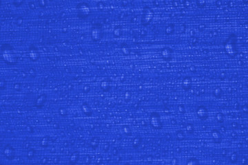 Regentropfen auf der Scheibe