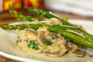 Risotto mit grünem Spargel