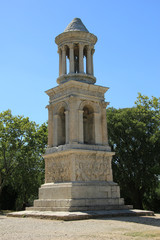 Fototapeta na wymiar Mausoleum of the Julii, Saint Remy de Provence