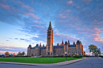 Fototapeta na wymiar View of Canada Parliament Building at Ottawa