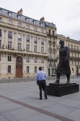 Obraz premium Statue de Chaban-Delmas