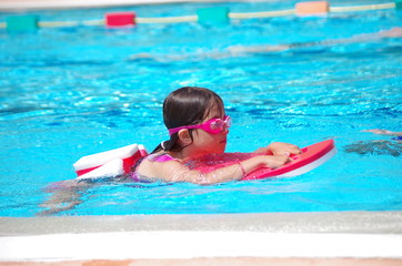 cours de natation en piscine