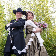 Just married: Happy couple in western style :)