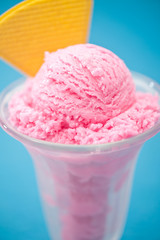 Raspberry ice cream