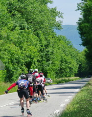 Obraz premium course de roller sur route