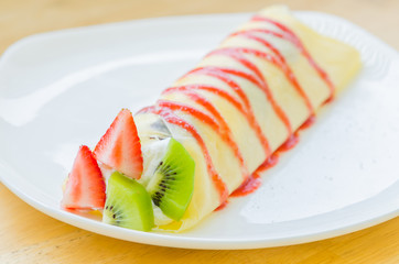 Fruit crepe cake