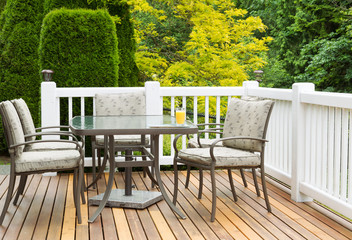 Obraz premium Outdoor Furniture on Cedar Wood Patio during nice day