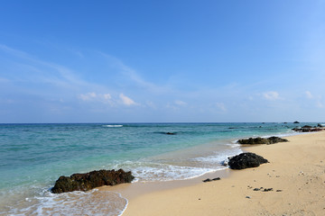 Fototapeta na wymiar Piękna tropikalna plaża