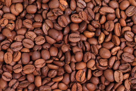 roasted coffee beans, background © zhagunov_a