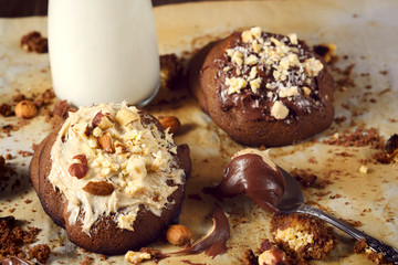 Sweet biscuit and chocolate cream