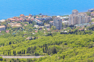Fototapeta na wymiar Nadmorskiej miejscowości na południowym wybrzeżu Krymu