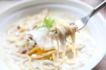spaghetti carbonara
