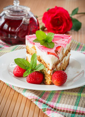 Honey cake with strawberries