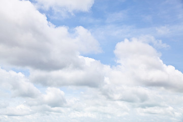 Obraz premium Beautiful blue sky with clouds