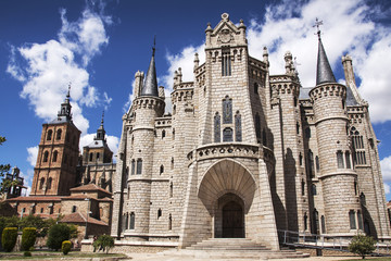 Fototapeta na wymiar Views of Episcopal palace in Astorga, crossing point for pilgrim