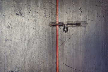 Lock bolts