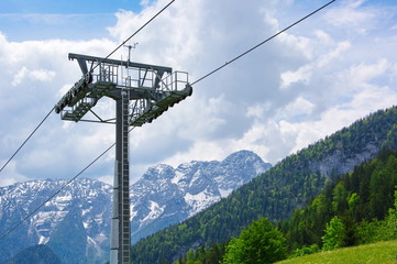 Seilbahn in den Bergen