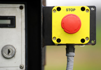 Stopp Knopf einer Maschine
