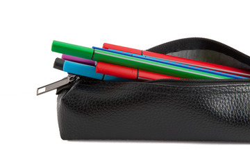 Bunte Stifte im Lederetui