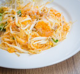 Pad thai