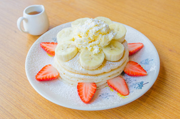 Pancake strawberry banana