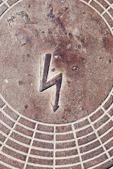 The lightning bolt on the metal