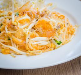 Pad thai