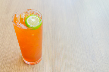 iced lemon tea