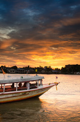 Fototapeta na wymiar chao phraya river
