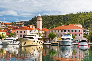 Obraz premium Skradin is a small historic town in Croatia