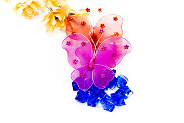 Schmetterlinge mit Blauen Steinen