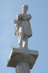 statua di giuseppe mazzini