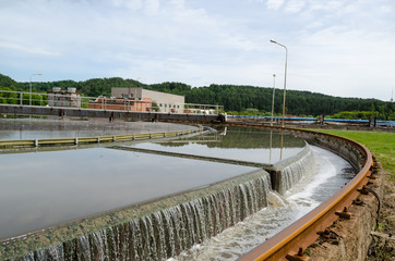 Primary sewage water filtration step in treatment