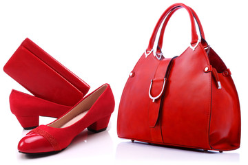 Red women shoes and handbag - obrazy, fototapety, plakaty