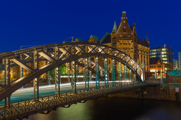 Fototapeta premium Die Brooksbrücke in der Hamburger Speicherstadt
