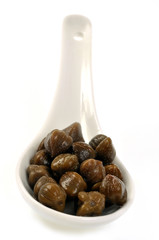 Une cuillère de câpres