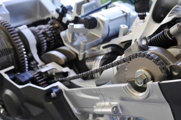 バイクエンジンのカットモデル